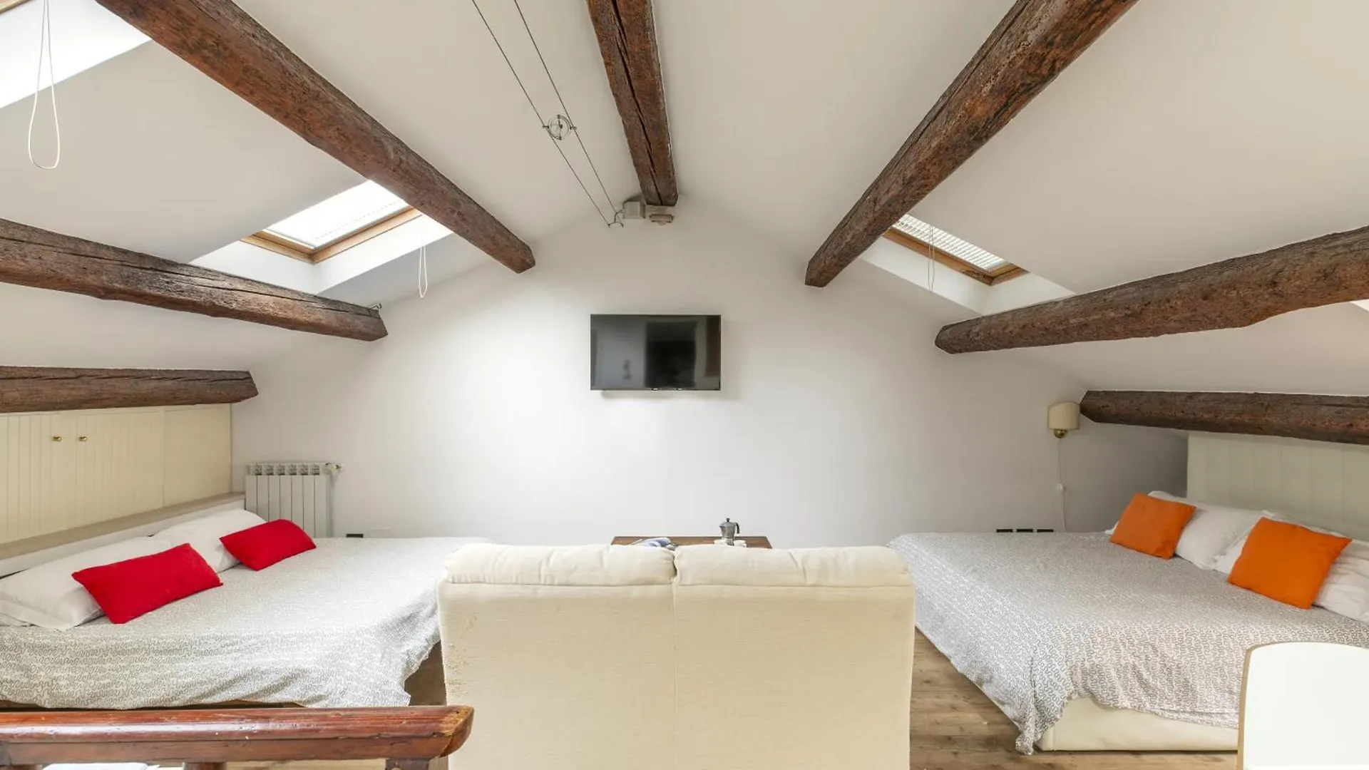 Nice Lovely Attic For 4 Person With Wifi - A/C Venice 0*,