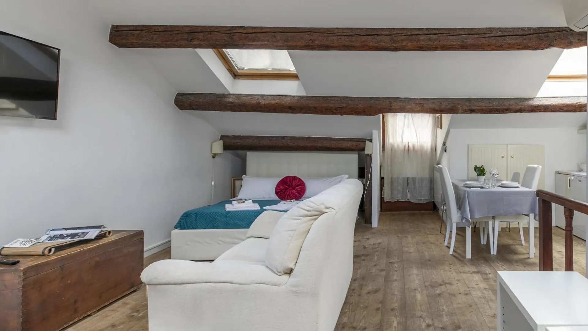 Apartment Nice Lovely Attic For 4 Person With Wifi - A/C Venice