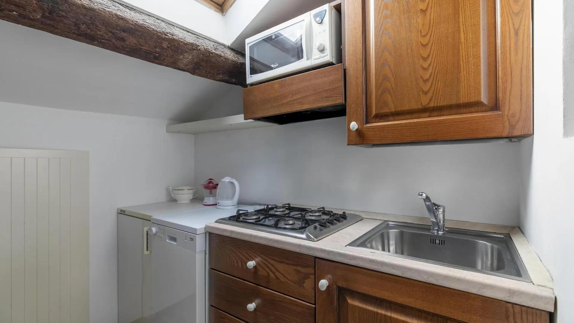 Nice Lovely Attic For 4 Person With Wifi - A/C Venice 0*,