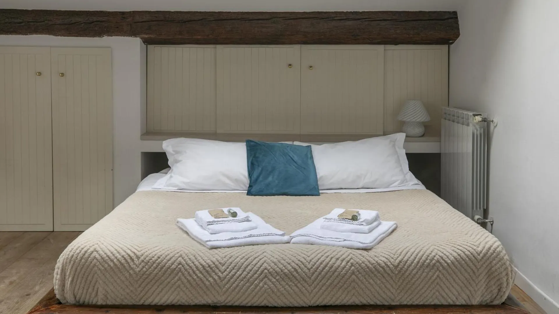Nice Lovely Attic For 4 Person With Wifi - A/C Venice
