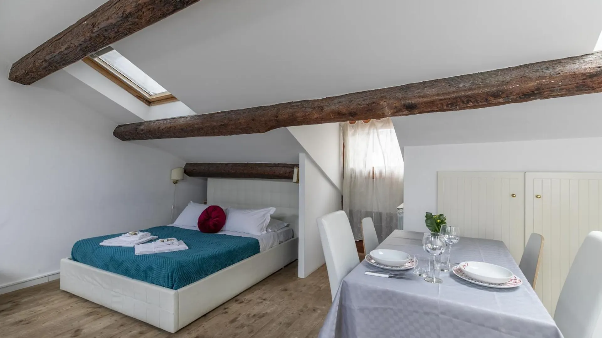 Apartment Nice Lovely Attic For 4 Person With Wifi - A/C Venice